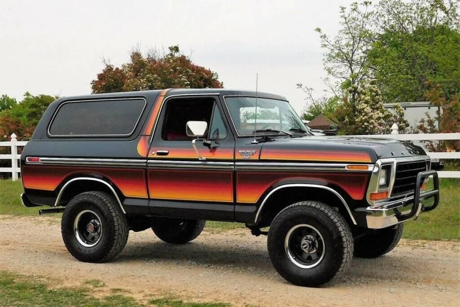 1978-ford-bronco-xlt-free-wheeling-edition-black-1389785744_large.jpg.077ac268f9b96a4258fa860da12f53d1.jpg